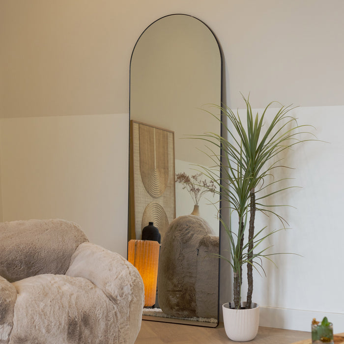 Nohr Spiegel Cheryll 193 x 66cm gebogen - zwart - Passpiegel