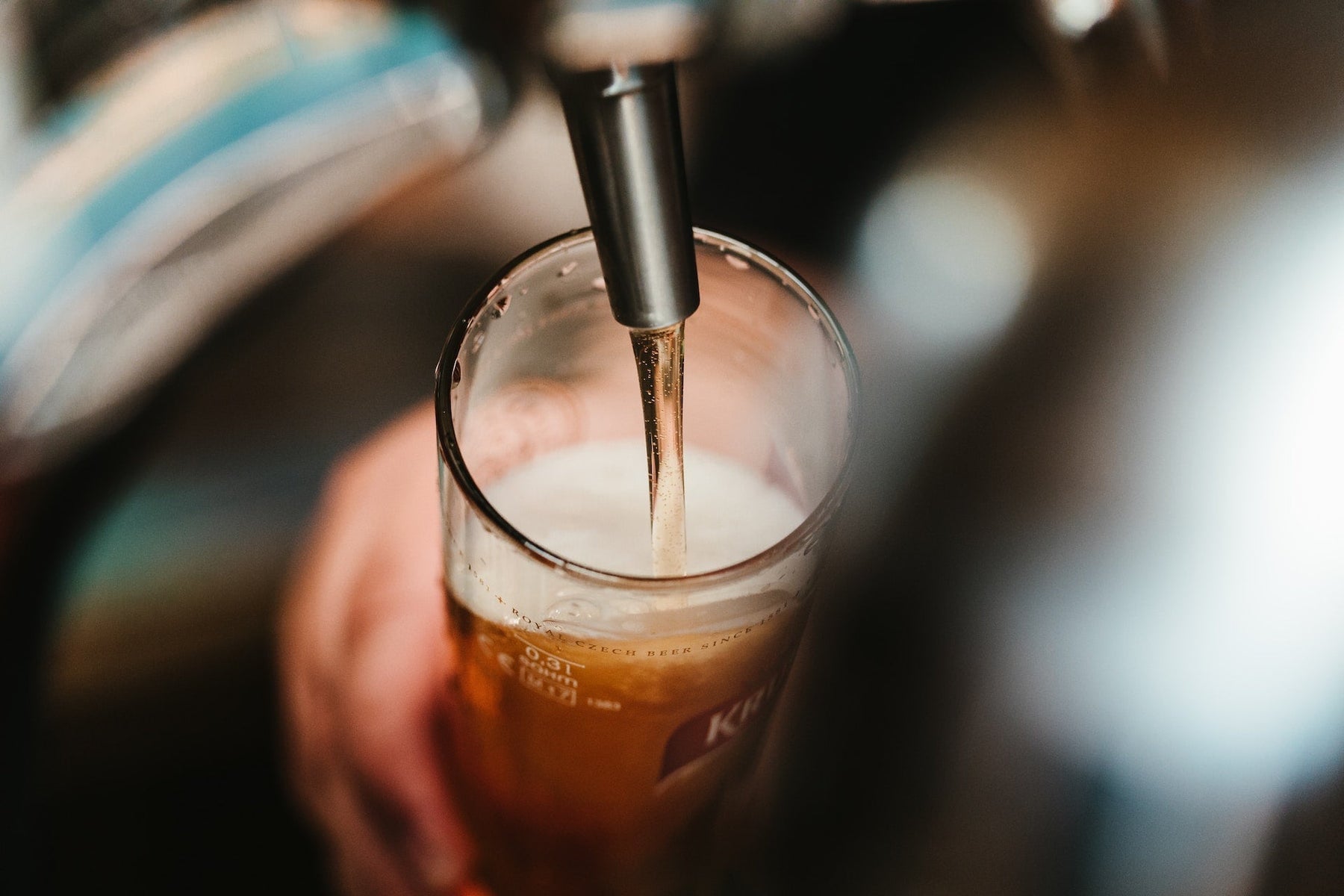 Hoe kun je het beste bierglazen schoonmaken?