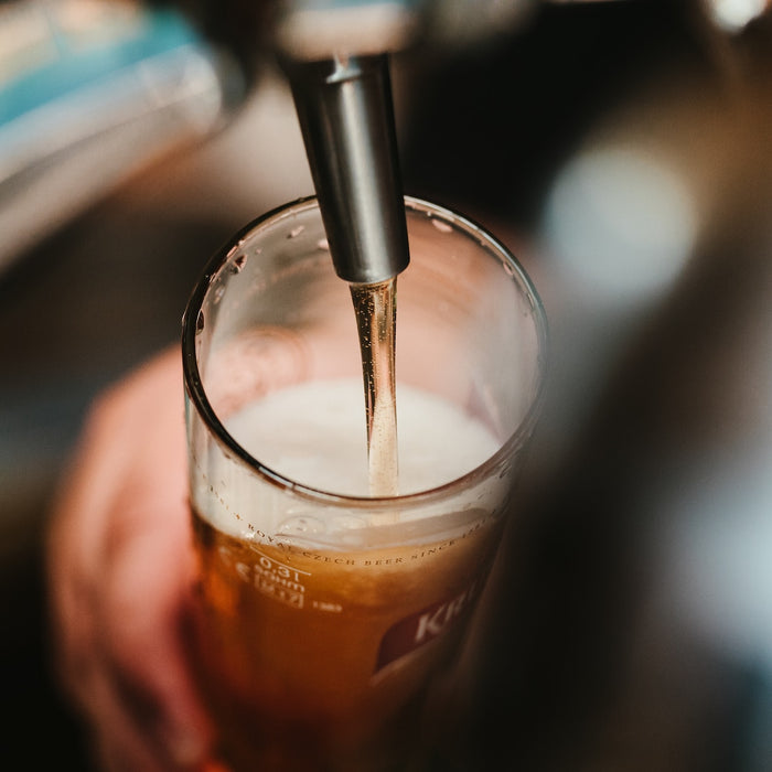 Hoe kun je het beste bierglazen schoonmaken?