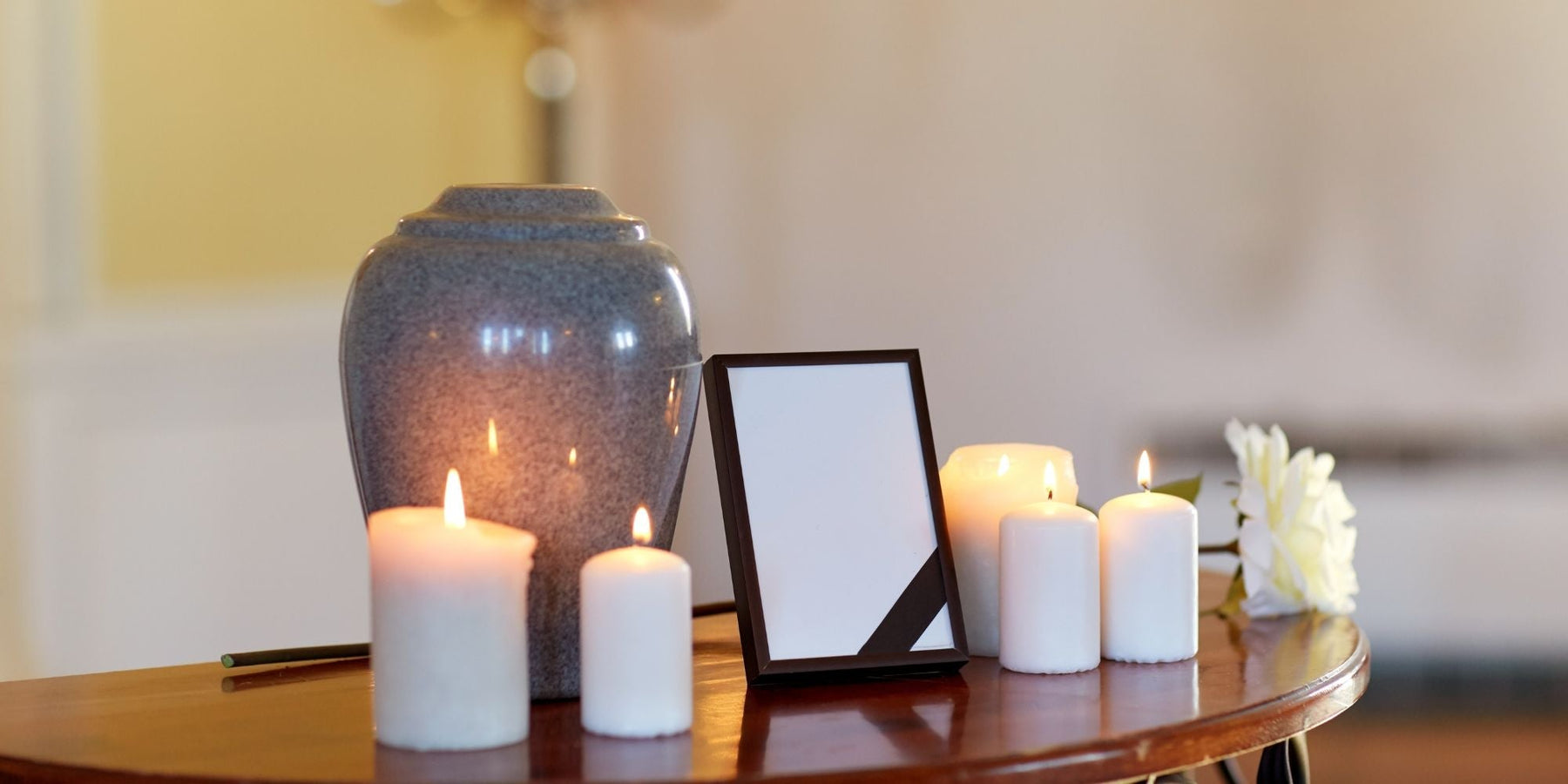 urnsieraad aandenken uitvaarland