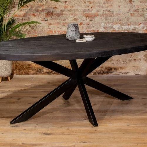 zwarte ovale eettafel