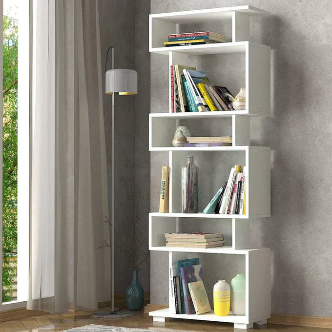 Witte boekenkasten