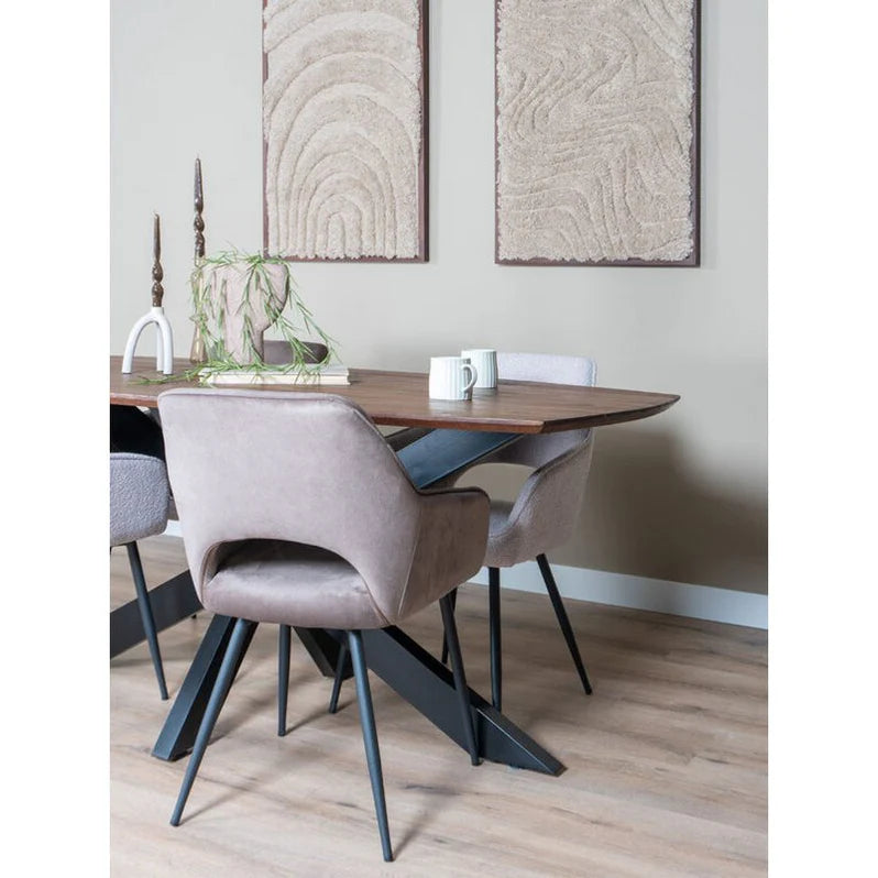 Houten eettafels