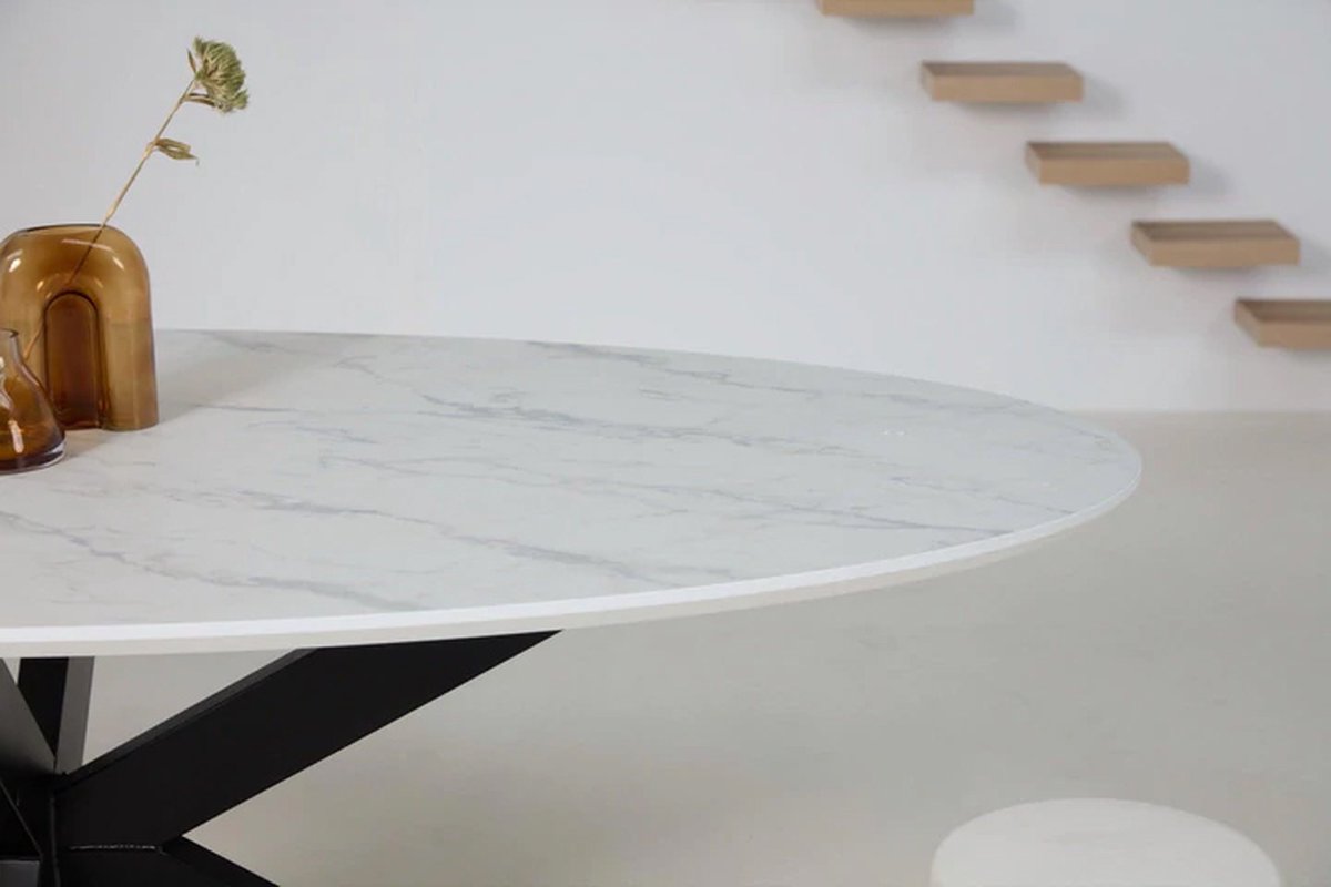 marmeren eettafel