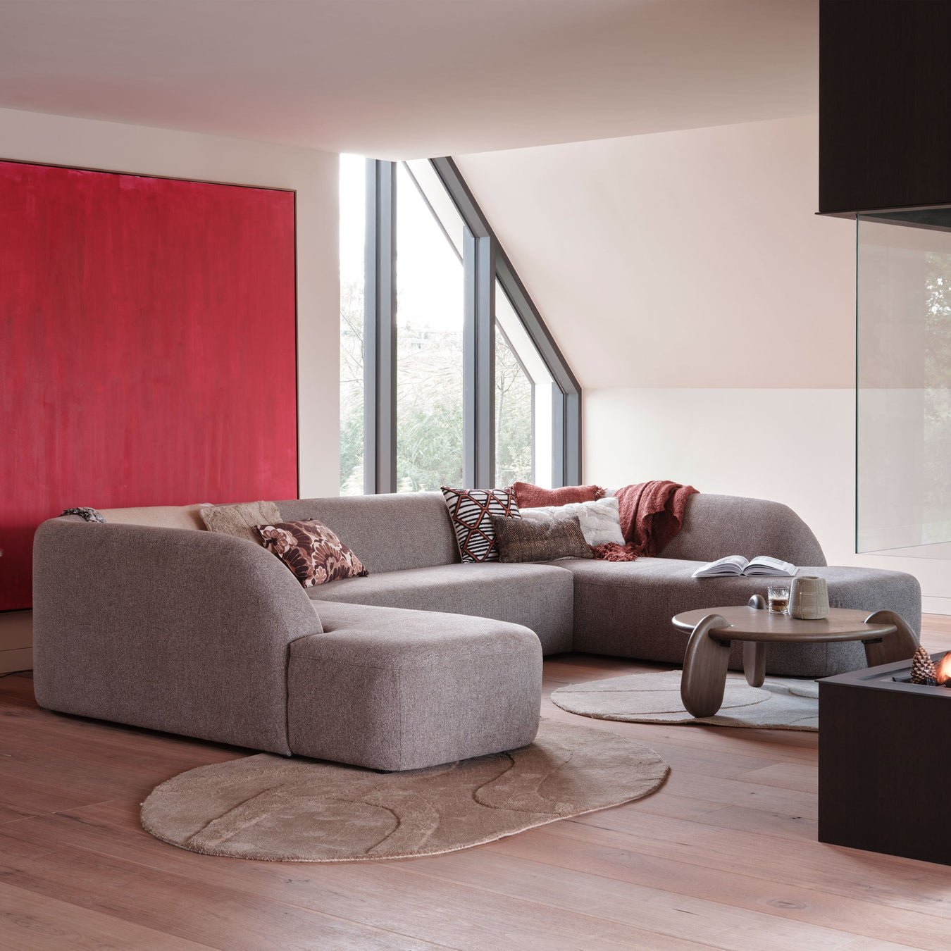 Grijze lounge u-bank in moderne stijl