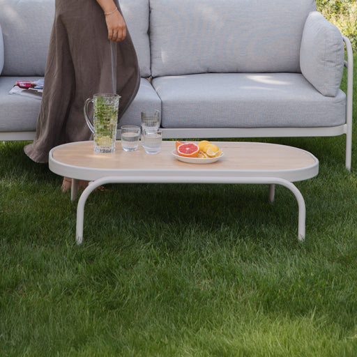Zuiver Outdoor Ovale Salontafel Vista 110 x 62cm - Beige - Ovaal - ThatLyfeStyle