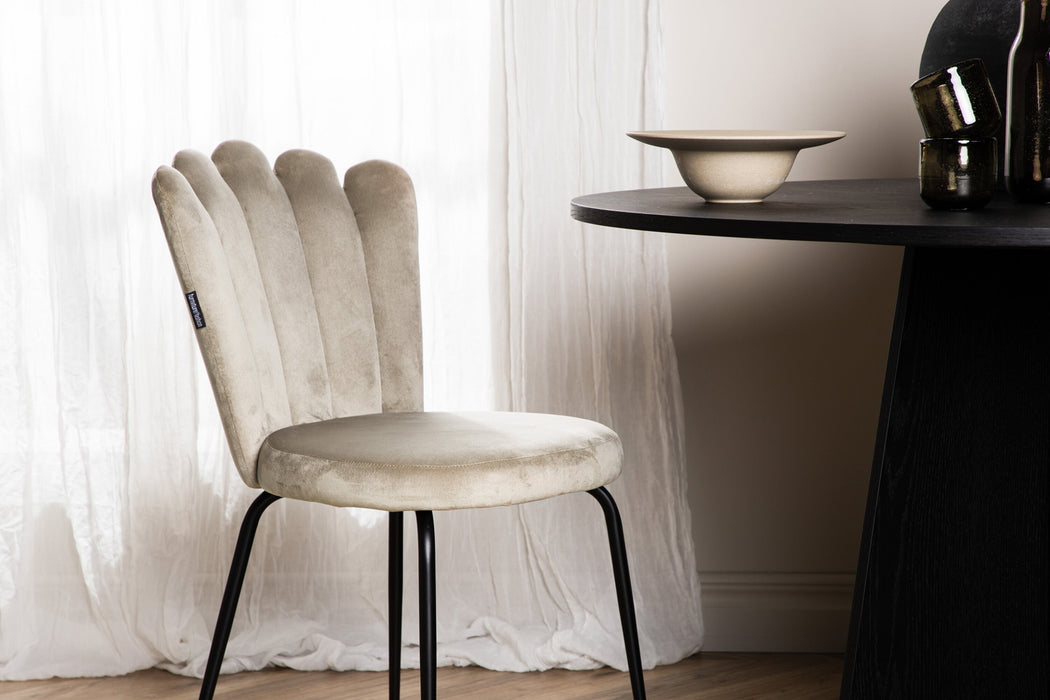 Fjôrd Eetkamerstoel Limhamn Licht Zwart/Beige Velvet - ThatLyfeStyle
