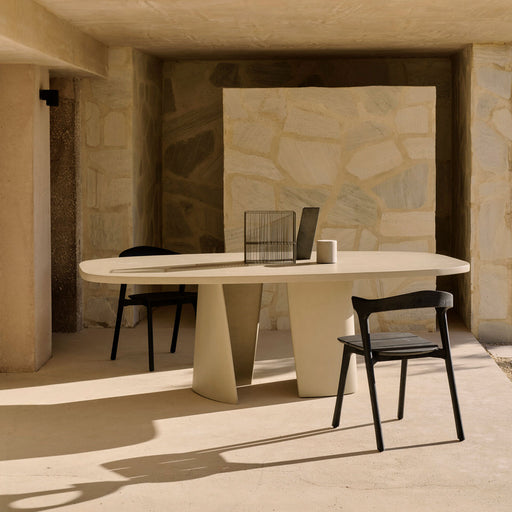 Ethnicraft Ovale Tuintafel Canyon Beton, 230 x 115cm - Lichtgrijs - Ovaal - ThatLyfeStyle