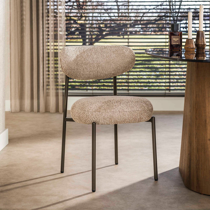 LifestyleFurn Eetkamerstoel Lawson Bouclé - Zand/Bruin - ThatLyfeStyle