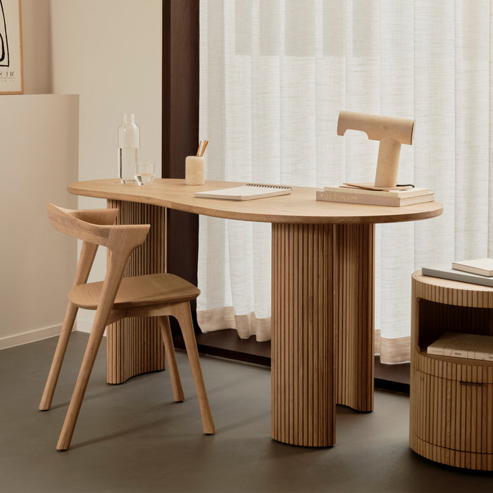 Ethnicraft Organisch Bureau Boomerang Gevernist Eikenhout, 160 x 83cm - Naturel