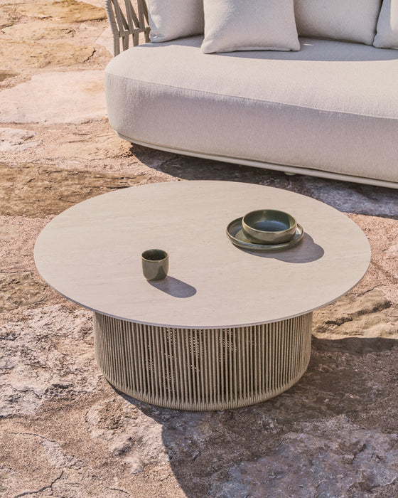 Kave Home Outdoor Salontafel Orosei Gesinterde steen en touw, 90cm - Naturel
