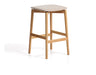 Kave Home Barkruk Evera Chenulle en eiken - Beige/Naturel (zithoogte 67cm)