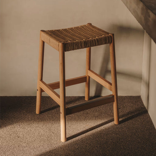 Kave Home Barkruk Yalia Eikenhout (zithoogte 66cm)