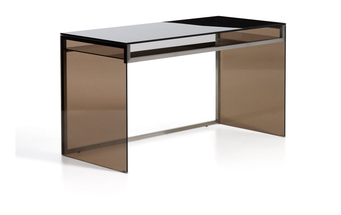 Kave Home Bureau Adile Glas, 142 x 62cm - Bruin