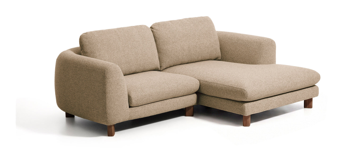 Kave Home 3-zits Loungebank Vera Rechts, 232cm, Structuurstof en bruine poten - Lichtbruin