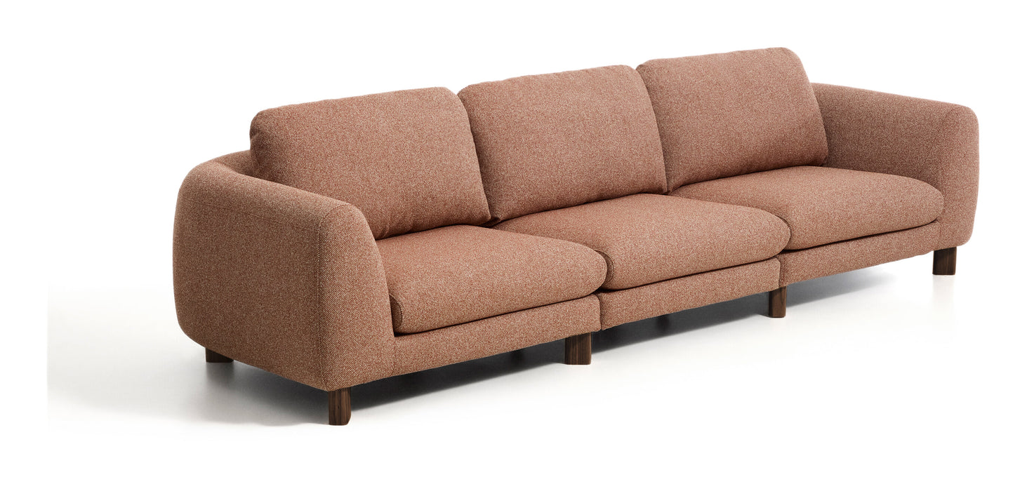 Kave Home 4-zits Bank Vera 320cm, Structuurstof en bruine poten - Terracotta