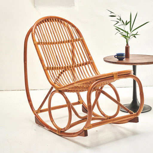 Artistiq Tom Tailor Schommelstoel Betsaida Rotan - Bruin - ThatLyfeStyle