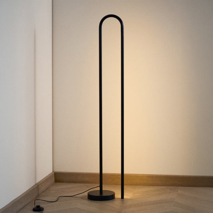 Kave Home Vloerlamp Bow - Zwart