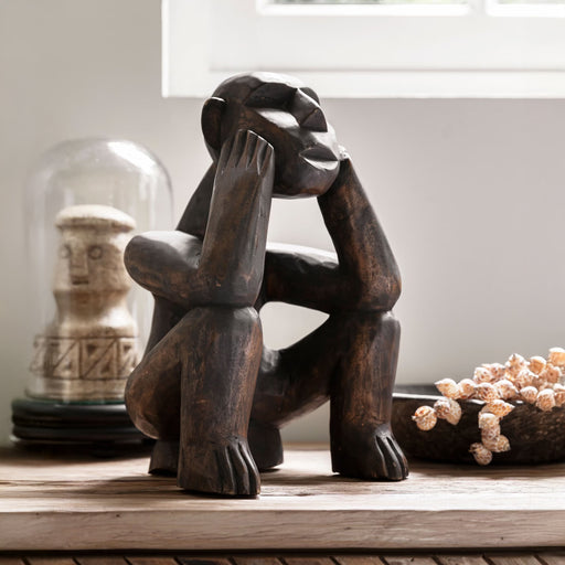 MUST Living Ornament Do Nothing Mahoniehout, 30cm hoog - Bruin