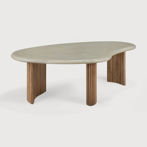 Ethnicraft Organische Outdoor Salontafel Boomerang Beton en teakhout, 126 x 74cm - Grijs - ThatLyfeStyle