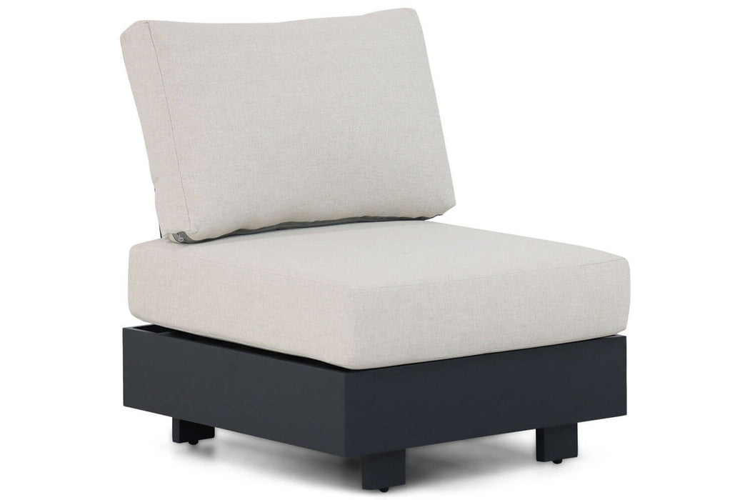 Santika Misaki midden module