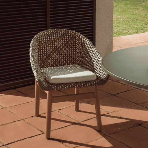 Kave Home Tuinstoel Olbia Rattan en teakhout - Groen - ThatLyfeStyle