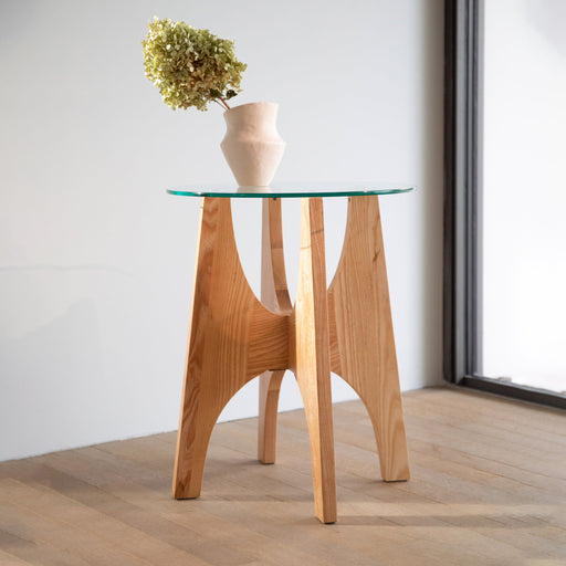 Zuiver Ronde Bijzettafel Kobe Essenhout en glas, 45cm