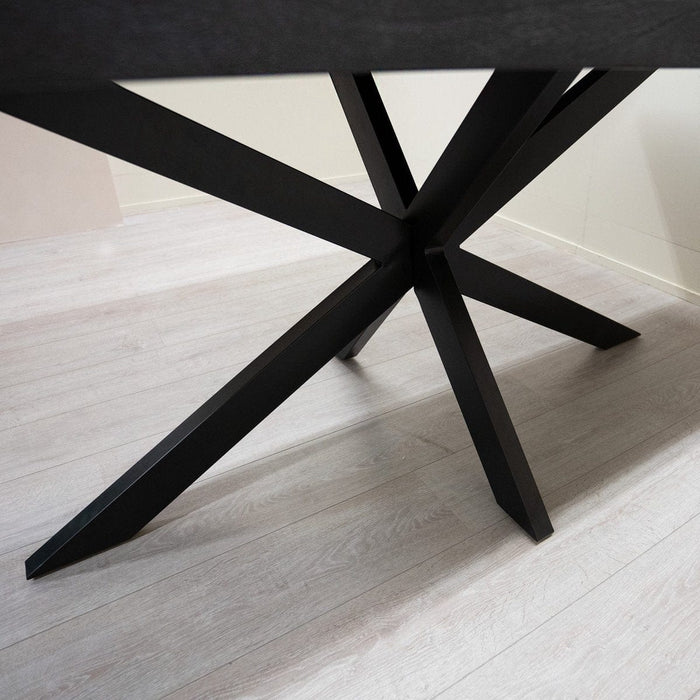 HUUS Eettafel Floor - Gemaakt van Mangohout - Visgraat - Zwart - Spinpoot- 240 cm - ThatLyfeStyle